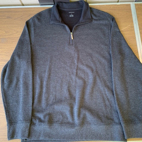 Van Heusen Quarter 1/4 Zip - Medium - Picture 2 of 4